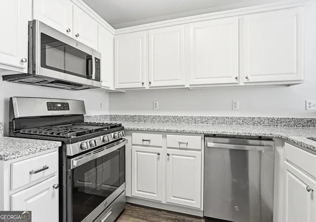 Photo 2 of Single family home for sale at 307 Parkview Pl, Woodstock, GA 30189 | MLS# 10814425 | Listing updated on 2026-09-17