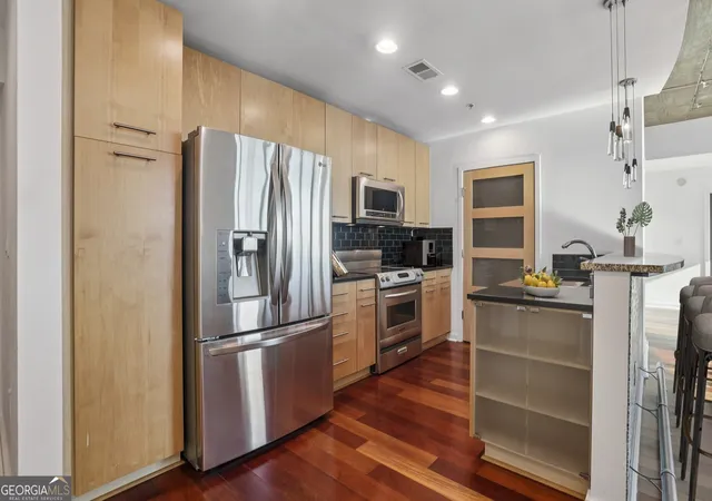 2nd image of 3324 Peachtree Rd Ne #2301, Atlanta, GA 30326 | MLS# 10690512