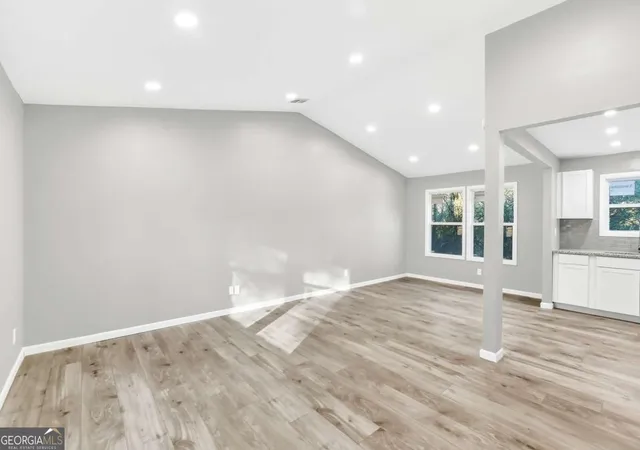 Photo 3 of Sale Pending at 4900 Bayside Ct, Stone Mountain, GA 30088 | MLS# 10692553 | Listing updated on 2026-09-11