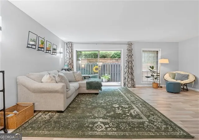 4th image of 6851 Roswell Rd, Atlanta, GA 30328