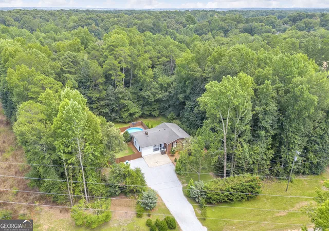 Photo 2 of Single family home for sale at 2335 Hwy 29 S, Colbert, GA 30628 | MLS# 10821162 | Listing updated on 2026-09-09