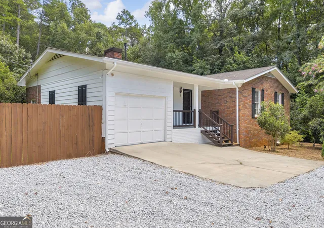 Photo 4 of Single family home for sale at 2335 Hwy 29 S, Colbert, GA 30628 | MLS# 10821162 | Listing updated on 2026-09-09