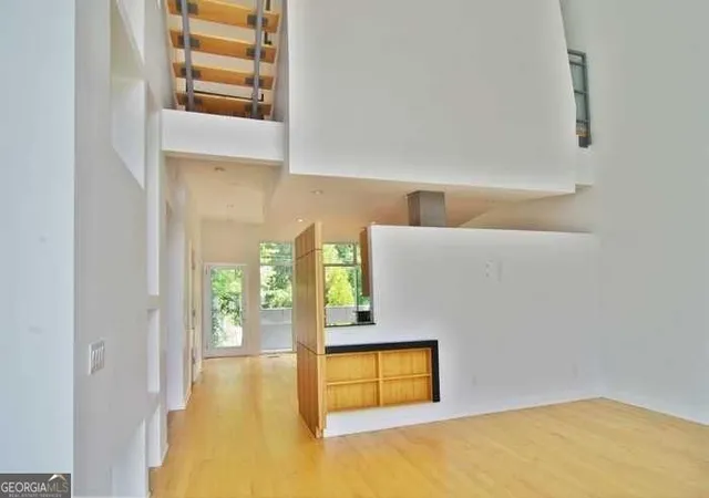 Photo 3 of Townhouse for sale at 1136 Ponce De Leon Ave NE #2, Atlanta, GA 30306 | MLS# 10807688 | Listing updated on 2026-08-11