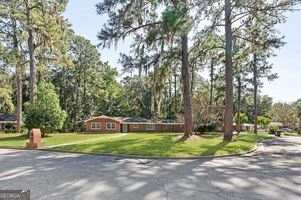 Photo 1 of Single family home for sale at 607 Glenbrook Rd, Savannah, GA 31419 | MLS# 10876492 | Listing updated on 2026-10-21