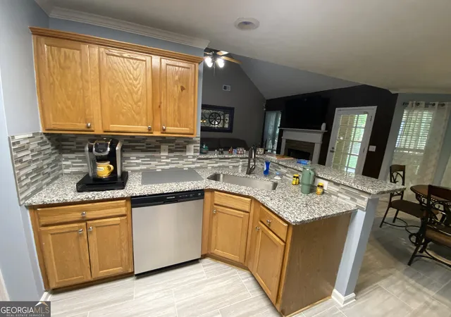 Photo 4 of Single family home for sale at 312 Cascade Ct, Hampton, GA 30228 | MLS# 10787311 | Listing updated on 2026-09-16