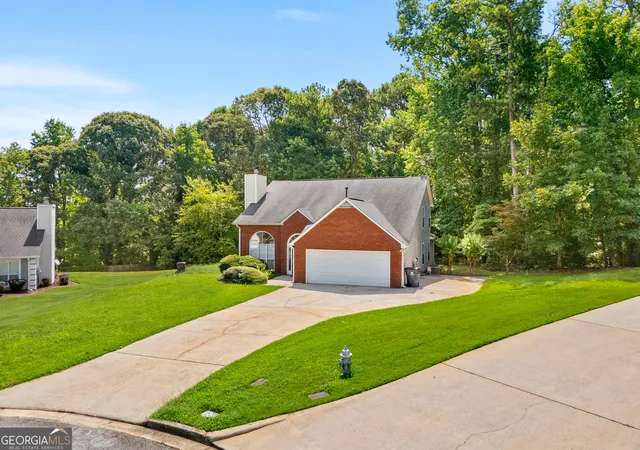Photo 2 of Single family home for sale at 12270 Players Ct, Fayetteville, GA 30215 | MLS# 10819170 | Listing updated on 2026-08-18