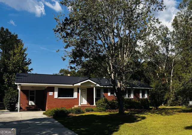 Photo 1 of Sale Pending at 191 Smith Ave, Reidsville, GA 30453 | MLS# 10825490 | Listing updated on 2026-08-28