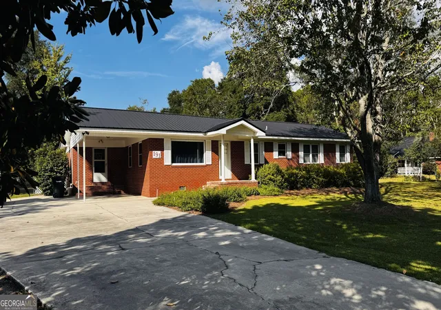 Photo 2 of Sale Pending at 191 Smith Ave, Reidsville, GA 30453 | MLS# 10825490 | Listing updated on 2026-08-28