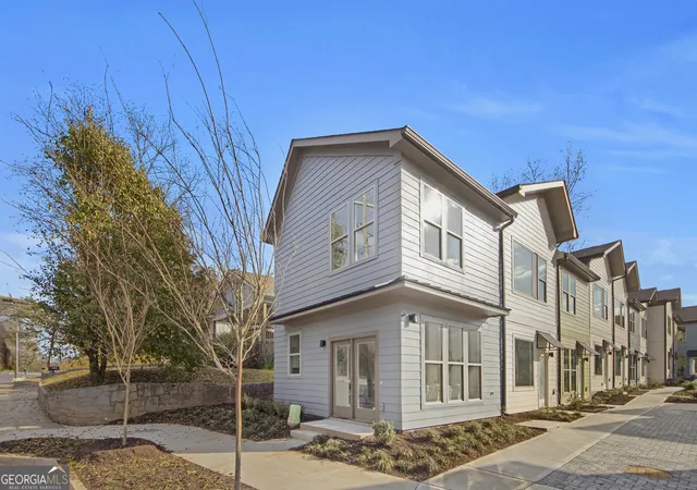2nd image of 1070 Dill Ave Sw #306, Atlanta, GA 30310 | MLS# 10643596
