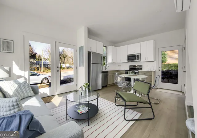 4th image of 1070 Dill Ave Sw #306, Atlanta, GA 30310 | MLS# 10643596