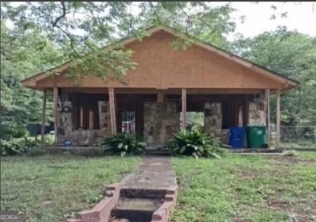 Photo 1 of Sale Pending at 5461 Stillhouse Rd, Stone Mountain, GA 30083 | MLS# 10833844 | Listing updated on 2026-09-11