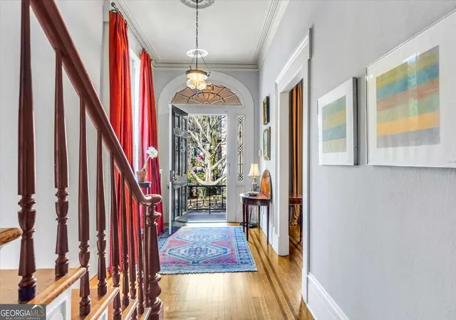 Photo 2 of Single family home for sale at 211 E Charlton St, Savannah, GA 31401 | MLS# 10699296 | Listing updated on 2026-07-27