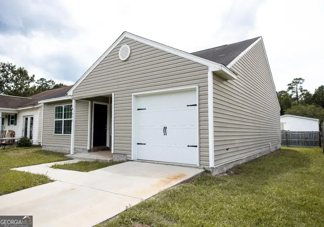 16th image of 630 Rushing St, Richmond Hill, GA 31324 | MLS# 10782966