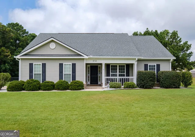 Photo 1 of Single family home for sale at 414 Small Pond Ln, Statesboro, GA 30458 | MLS# 10819584 | Listing updated on 2026-08-19