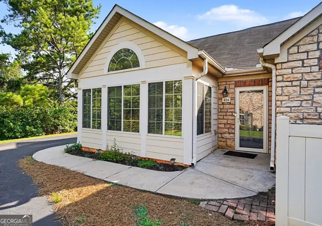 Listing Photo 4 - Condo for sale in building located at 416 Kenley Ct, Mcdonough, GA 30253