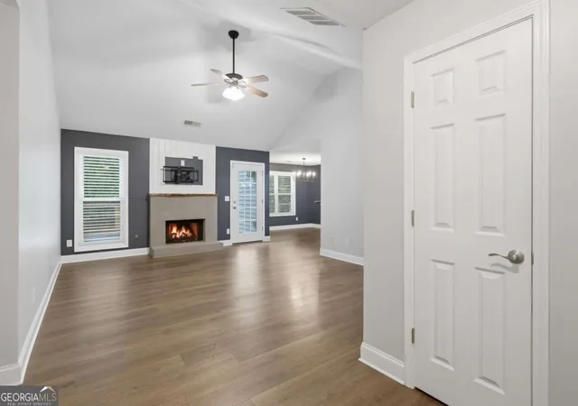 5th image of 5734 Harthorn Park Pl, Sugar Hill, GA 30518 | MLS# 10791813