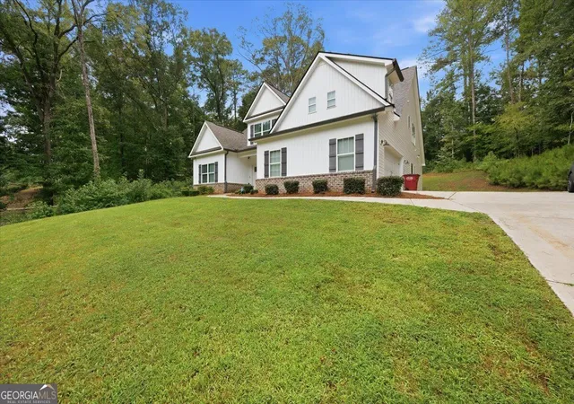 3rd image of 5940 Wesleyan Dr N, Macon, GA 31210 | MLS# 10822890