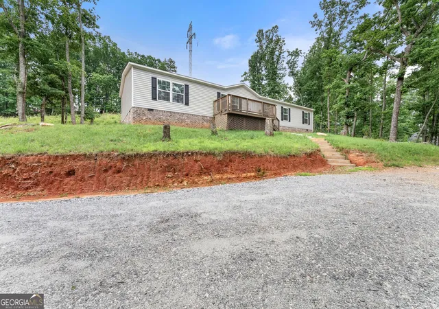 Photo 3 of Sale Pending at 1625 Asbury Mill Rd, Cleveland, GA 30528 | MLS# 10822971 | Listing updated on 2026-09-17