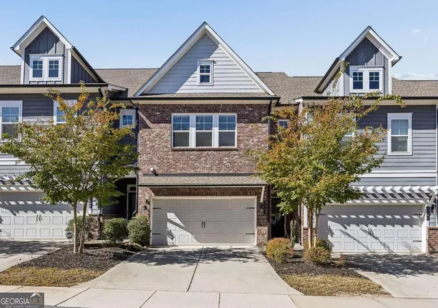 Townhouse for sale at 2543 Oakbourne Ln, Smyrna, GA 30080 | MLS# 10880584