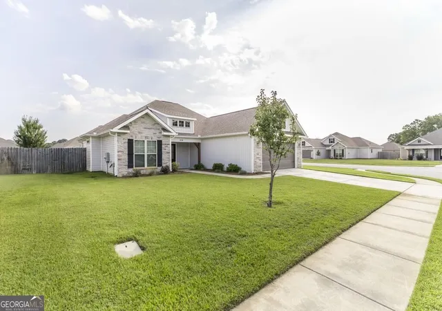 Photo 3 of Sale Pending at 518 Edgarton Wy, Bonaire, GA 31005 | MLS# 10833841 | Listing updated on 2026-09-07