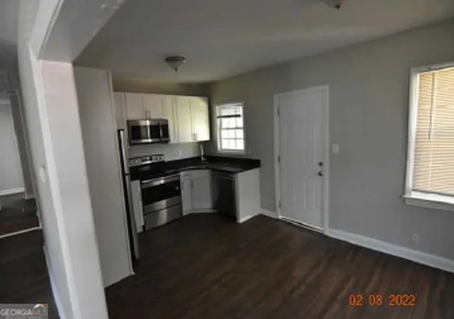 Listing Photo 2 - Condo for sale in building located at 171 Chicamauga Pl SW, Atlanta, GA 30314 - Unit #