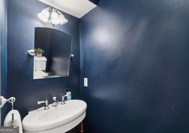 Photo 4 of Townhouse for sale at 749 Hillpine Ter Ne, Atlanta, GA 30306 | MLS# 10824287 | Listing updated on 2026-08-25