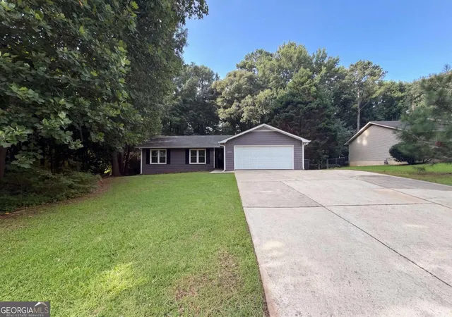 Photo 2 of Sale Pending at 1627 Hearthstone Wy, Jonesboro, GA 30236 | MLS# 10813171 | Listing updated on 2026-09-09