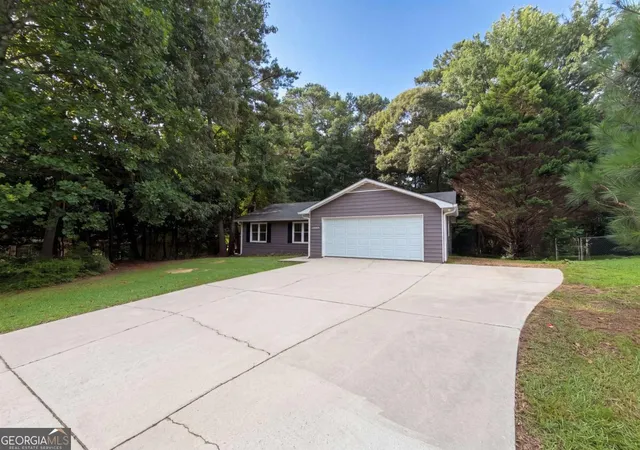 Photo 3 of Sale Pending at 1627 Hearthstone Wy, Jonesboro, GA 30236 | MLS# 10813171 | Listing updated on 2026-09-09