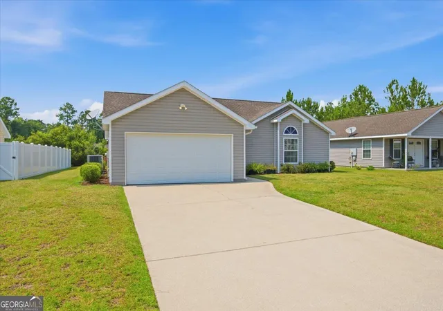 Photo 3 of Single family home for sale at 177 Winstead Dr, Brunswick, GA 31525 | MLS# 10829838 | Listing updated on 2026-09-03
