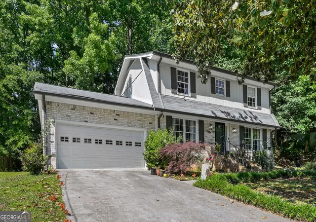 Photo 3 of Single family home for sale at 4115 Crk Stone Ct, Stone Mountain, GA 30083 | MLS# 10760574 | Listing updated on 2026-09-12