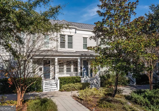 Homes for sale in Savannah, GA | 318 E Hall St, Savannah, GA 31401 | MLS# 10646725