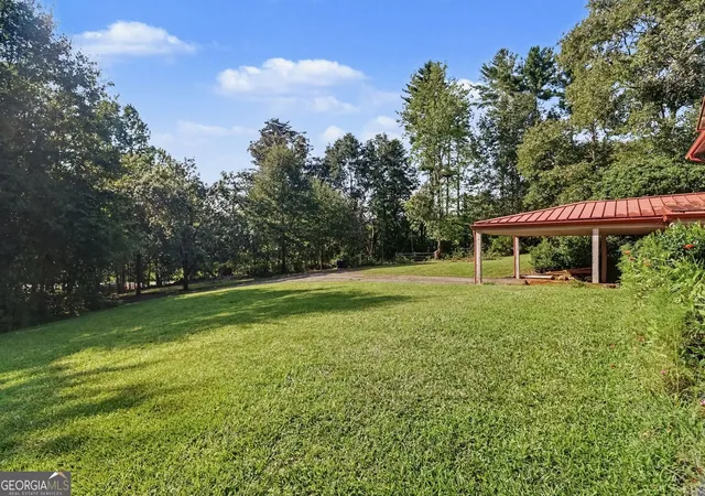 Photo 3 of Single family home for sale at 462 Wall Bridge Rd, Clarkesville, GA 30523 | MLS# 10826055 | Listing updated on 2026-09-21