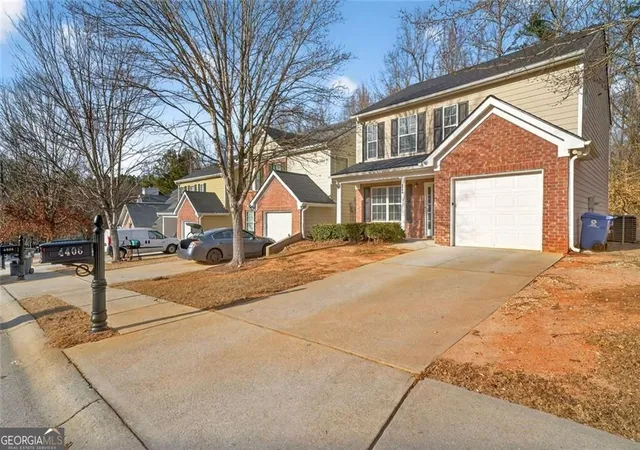 Photo 2 of Single family home for sale at 4406 Ravenwood Dr, Union City, GA 30291 | MLS# 10690535 | Listing updated on 2026-09-09
