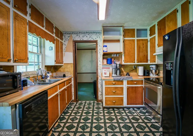 Photo 4 of Single family home for sale at 17 Valley Trl, Covington, GA 30014 | MLS# 10790199 | Listing updated on 2026-07-25
