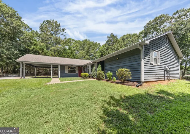 3rd image of 1320 Honey Creek Rd Se, Conyers, GA 30013 | MLS# 10811394