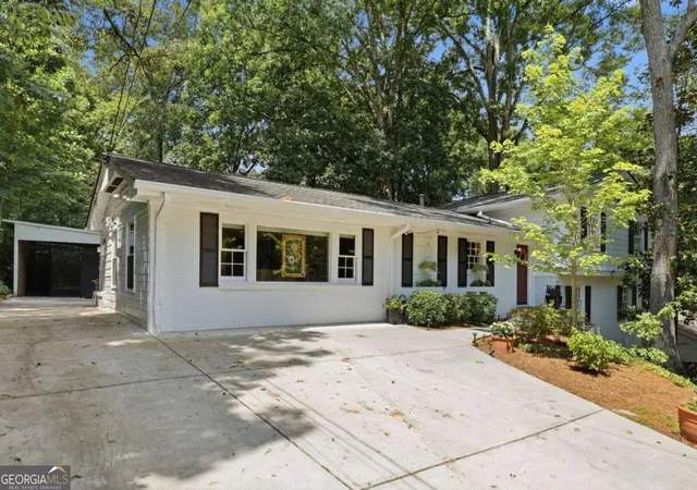 Photo 3 of Single family home for sale at 2360 Honeysuckle Ln Se, Smyrna, GA 30080 | MLS# 10804388 | Listing updated on 2026-09-16