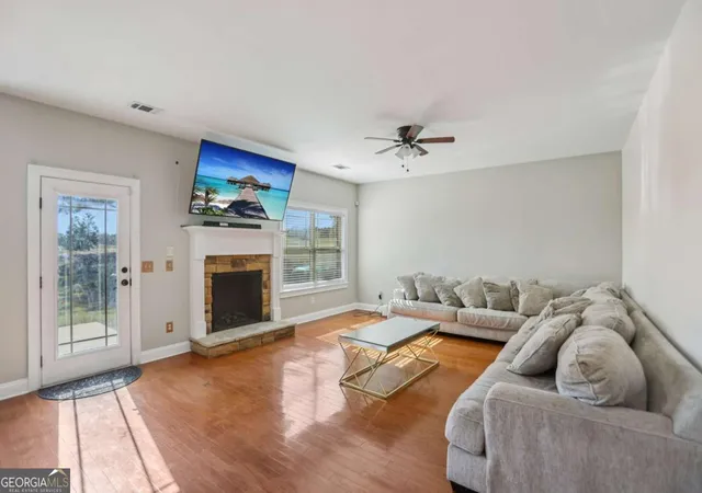 3rd image of 3154 Alhambra Cir, Hampton, GA 30228 | MLS# 10652973