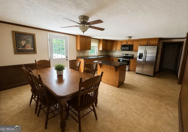 Photo 4 of Single family home for sale at 4217 Thompson Ml Rd, Buford, GA 30519 | MLS# 10820701 | Listing updated on 2026-09-30