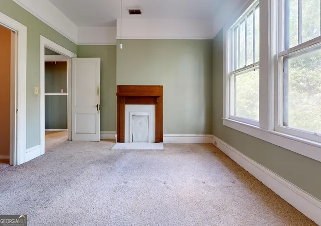 Photo 4 of Single family home for sale at 609 Holly St, Waycross, GA 31501 | MLS# 10821806 | Listing updated on 2026-09-17