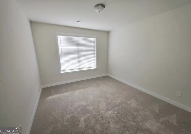 Photo 4 of Sale Pending at 1092 Sunny Valley Ln, Braselton, GA 30517 | MLS# 10822205 | Listing updated on 2026-10-08
