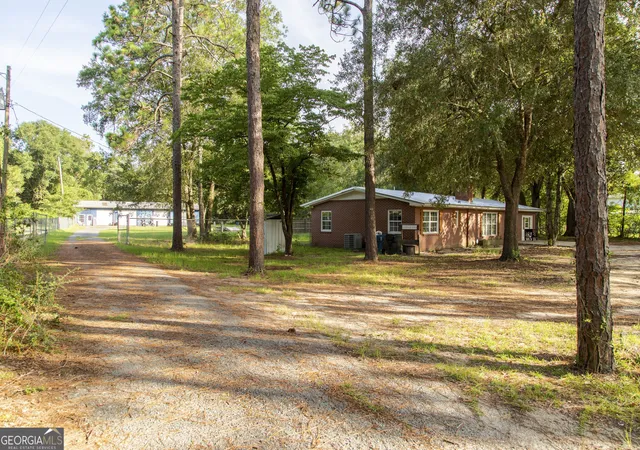 Photo 3 of Single family home for sale at 1526 Rayonier Rd, Jesup, GA 31545 | MLS# 10822908 | Listing updated on 2026-09-24