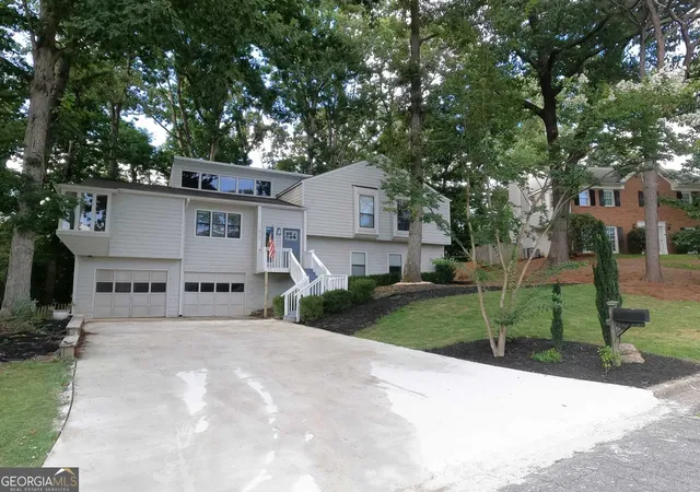 Photo 1 of Single family home for sale at 510 Wood Valley Tr, Roswell, GA 30076 | MLS# 10812171 | Listing updated on 2026-08-07