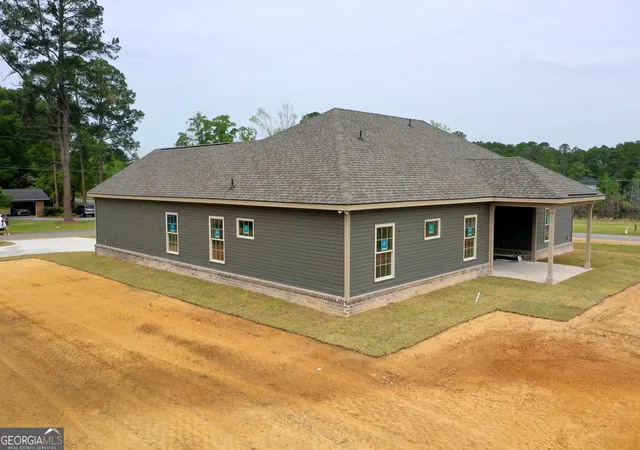 Photo 3 of Single family home for sale at 982 Mccranie Dr, Metter, GA 30439 | MLS# 10685732 | Listing updated on 2026-08-16