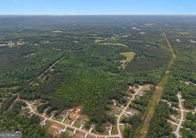 3rd image of 624 Bethany Rd, Covington, GA 30016 | MLS# 10765875