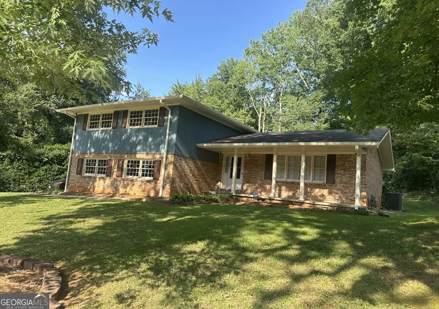 Photo 2 of Single family home for sale at 3581 Turner Hts Dr, Decatur, GA 30032 | MLS# 10817782 | Listing updated on 2026-08-17