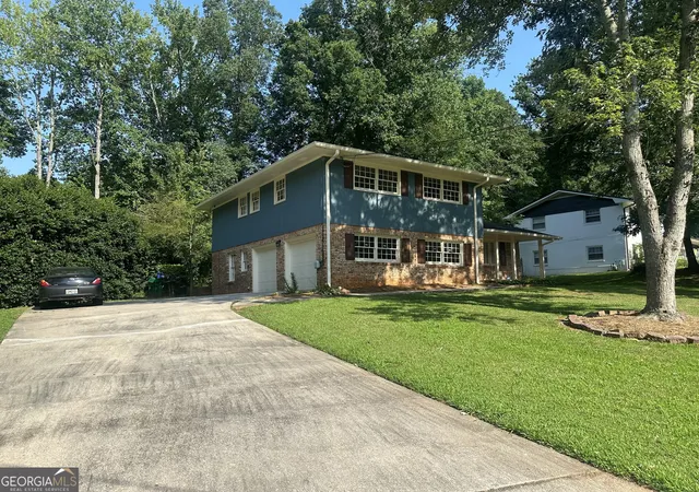Photo 2 of Single family home for sale at 3581 Turner Hts Dr, Decatur, GA 30032 | MLS# 10817782 | Listing updated on 2026-08-17