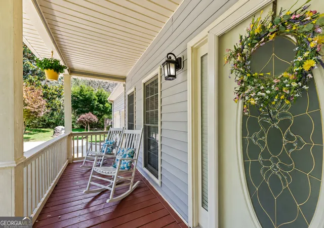 Homes for sale in Winterville, GA | 17 Pineforest Rd, Winterville, GA 30683 | MLS# 10801879