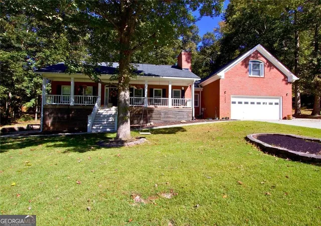 Photo 3 of Single family home for sale at 1305 Fontainebleau Ct Ne, Lawrenceville, GA 30043 | MLS# 10798259 | Listing updated on 2026-08-23