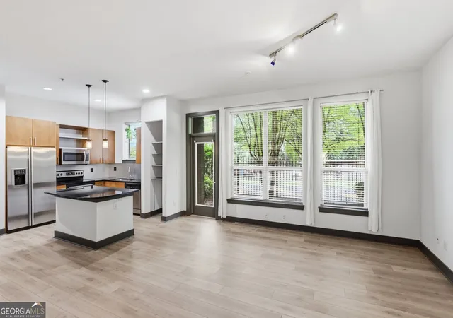Homes for sale in Atlanta, GA | 747 Ralph Mcgill Blvd Ne #202, Atlanta, GA 30312 | MLS# 10802518