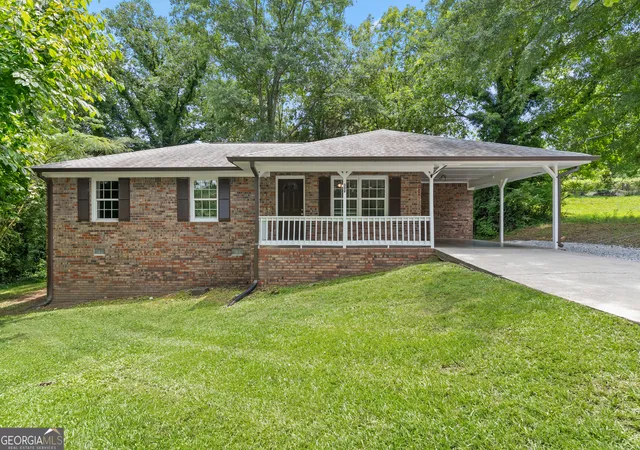 Homes for sale in Toccoa, GA | 309 W Franklin St, Toccoa, GA 30577 | MLS# 10797295